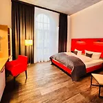 Arthotel Hotel 3*