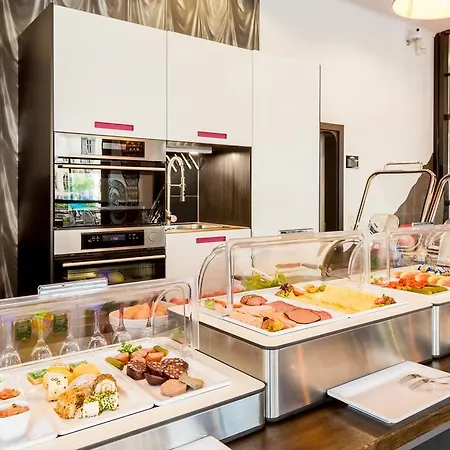 Arthotel Hotel 3*